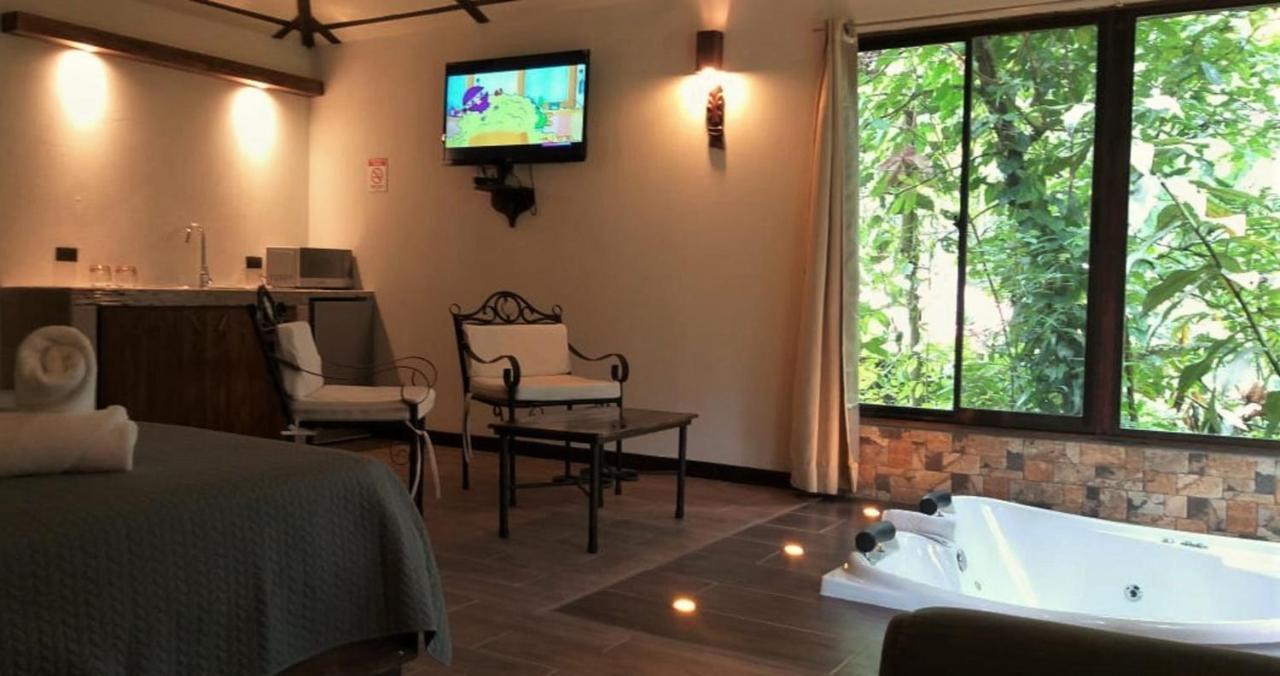 Tropical Suites & Villas La Fortuna المظهر الخارجي الصورة