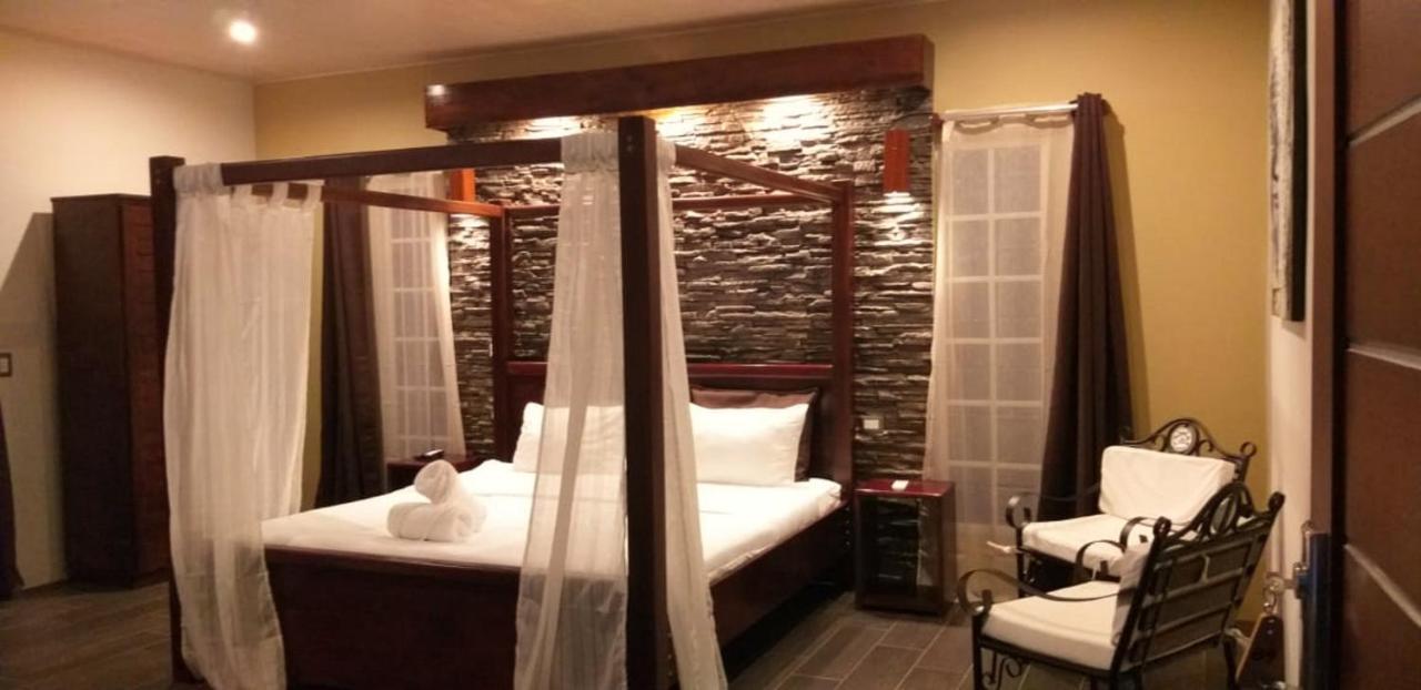 Tropical Suites & Villas La Fortuna المظهر الخارجي الصورة